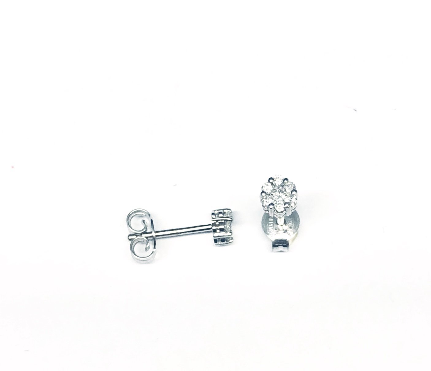 Orecchini punto luce 0015